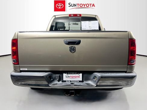 Used 2005 Dodge Ram 1500 Truck ST w/ ST Value Group image 5
