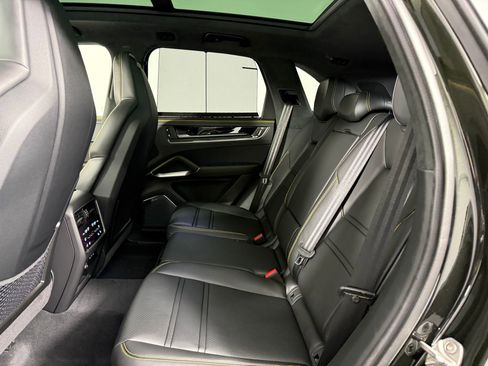 New 2026 Porsche Cayenne GTS image 18