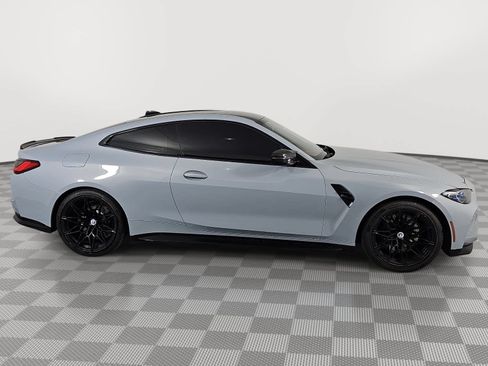 Used 2022 BMW M4 Competition w/ M Carbon Exterior Package RWD image 9