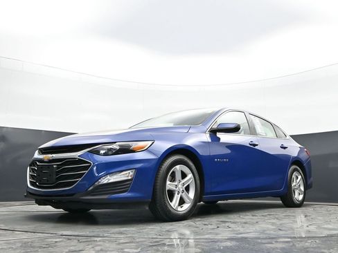 Used 2023 Chevrolet Malibu LT FWD image 24