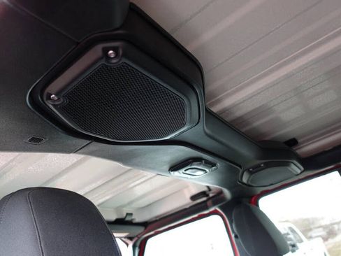 Used 2021 Jeep Wrangler Unlimited Rubicon AWD/4WD image 50