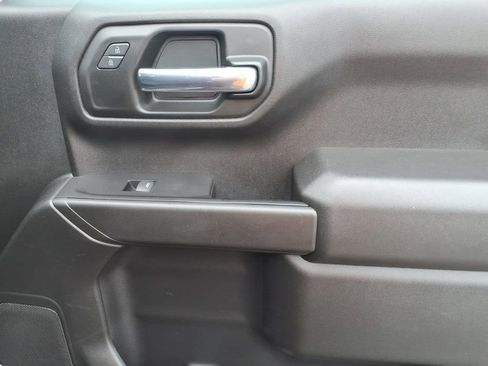 Used 2022 Chevrolet Silverado 1500 Custom Trail Boss image 9