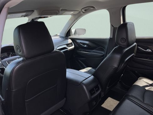 Used 2022 GMC Terrain SLT image 47