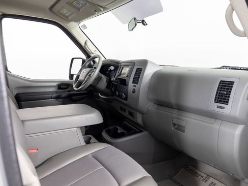 Used 2019 Nissan NV 3500 SV w/ Navigation Package image 22