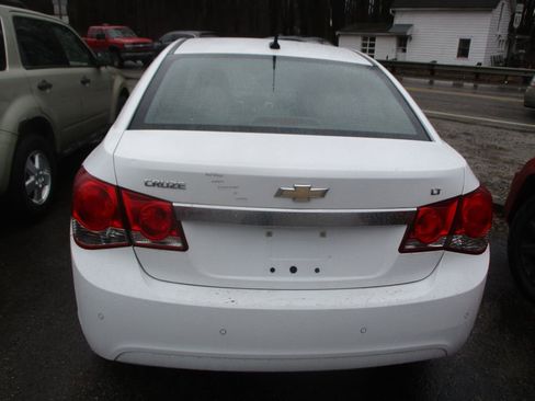 Used 2011 Chevrolet Cruze LT image 6