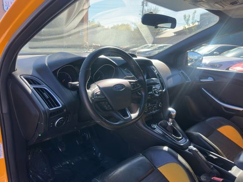 Used 2016 Ford Focus ST w/ Equipment Group 401A image 28
