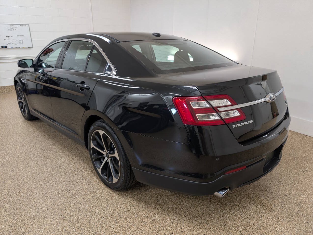 Used 2014 Ford Taurus SEL w/ Equipment Group 201A AWD/4WD image 3