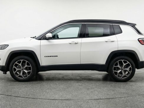 Used 2025 Jeep Compass Limited image 5