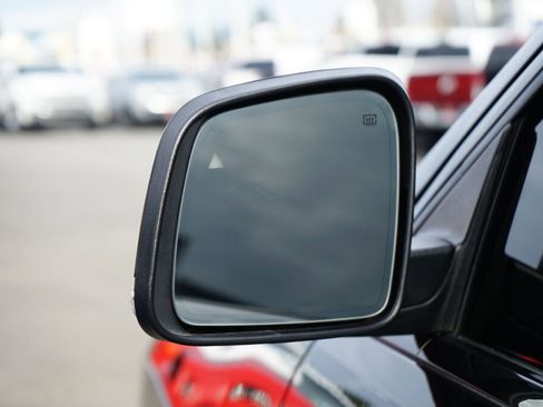 Used 2018 Jeep Grand Cherokee High Altitude image 11