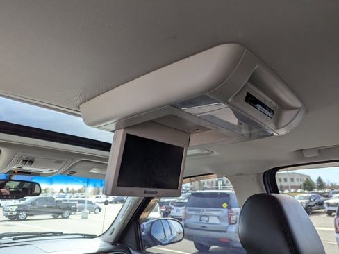 Used 2010 GMC Sierra 1500 SLT image 31