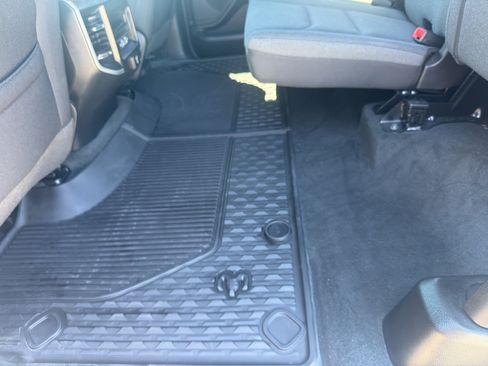 Used 2022 RAM 1500 Big Horn AWD/4WD image 35