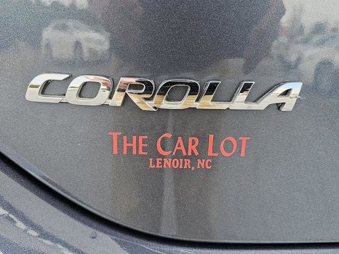 Used 2019 Toyota Corolla LE image 23