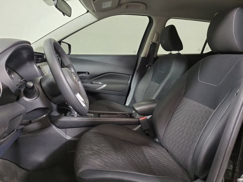 Used 2022 Nissan Kicks SV FWD image 13