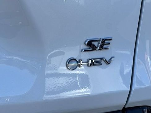 Certified 2025 Toyota RAV4 SE w/ Convenience Package AWD/4WD image 32