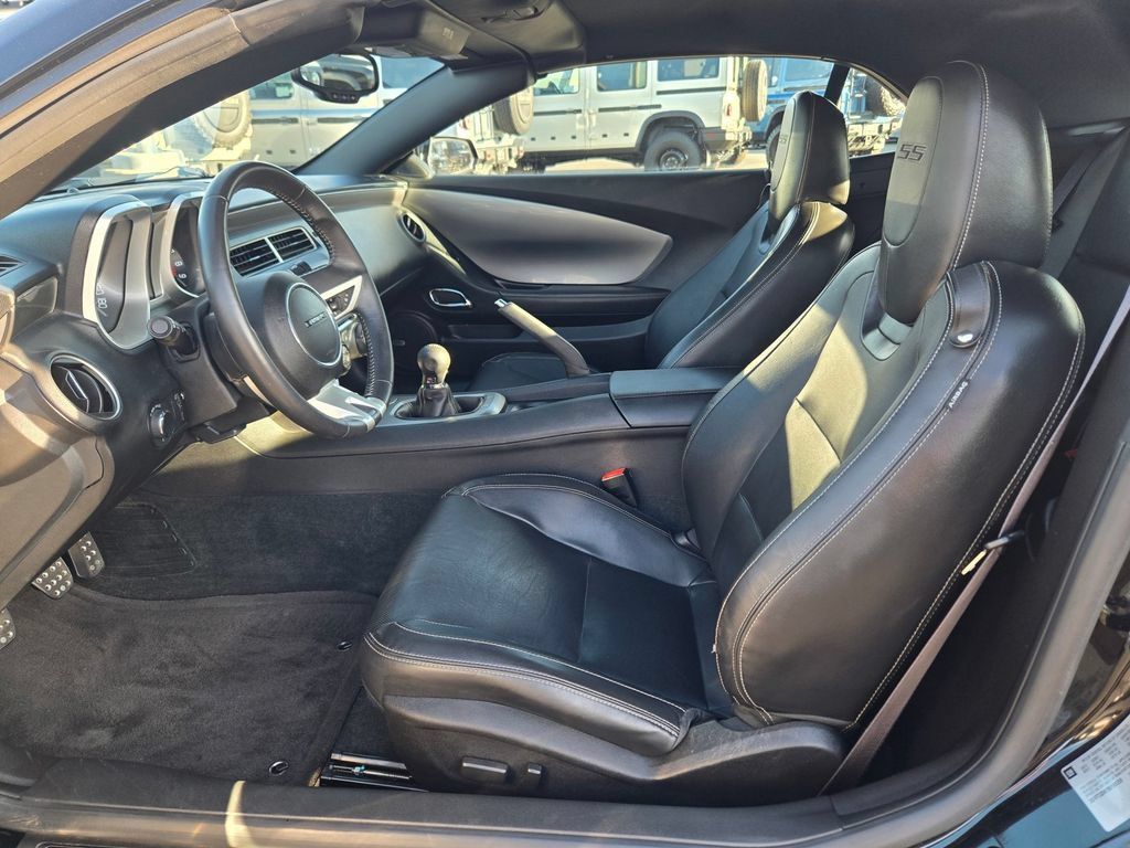 Used 2011 Chevrolet Camaro SS w/ RS Package RWD image 14