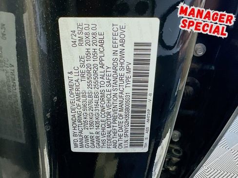 Used 2025 Honda Pilot Sport image 30