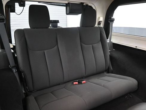 Used 2015 Jeep Wrangler Sport w/ Quick Order Package 24S AWD/4WD image 14
