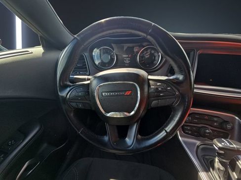 Used 2018 Dodge Challenger SXT RWD image 12