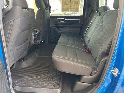 Used 2025 RAM 1500 Big Horn AWD/4WD image 39