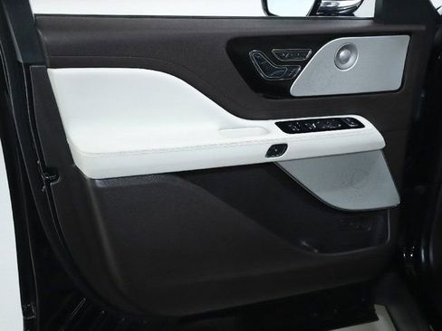 Used 2023 Lincoln Aviator Black Label image 19