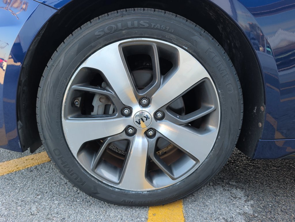 Used 2020 Kia Optima S FWD image 4