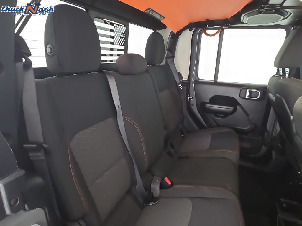 Used 2021 Jeep Gladiator Mojave w/ Cold Weather Group AWD/4WD image 31