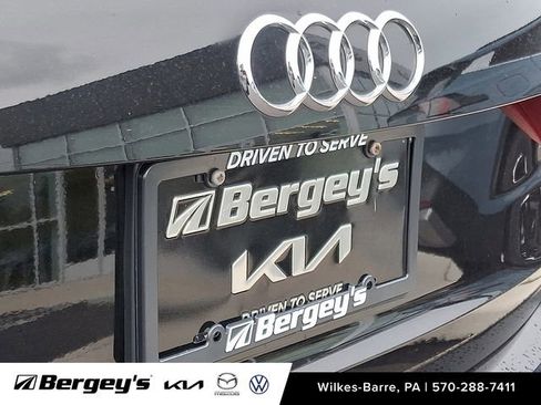 Used 2021 Audi Q3 2.0T Premium Plus w/ Premium Plus Package image 31