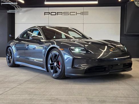 Used 2026 Porsche Taycan 4S AWD/4WD image 28