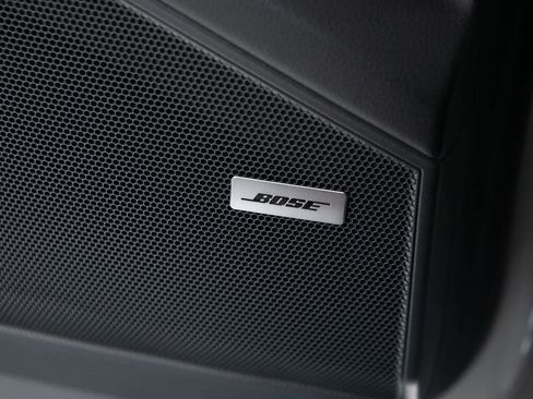 New 2026 Porsche Cayenne image 28