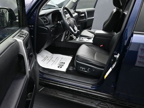 Used 2022 Toyota 4Runner SR5 Premium w/ Moonroof Package image 15