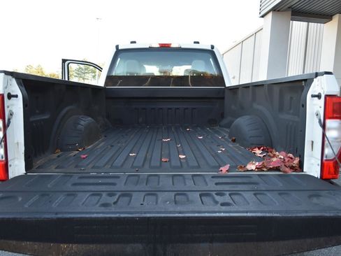 Used 2021 Ford F350 XL w/ Power Equipment Group image 27