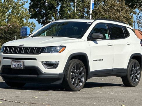 Used 2021 Jeep Compass Latitude w/ Sun and Sound Group image 8