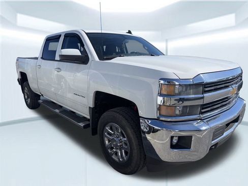 Used 2016 Chevrolet Silverado 2500 LT w/ LT Convenience Package image 4