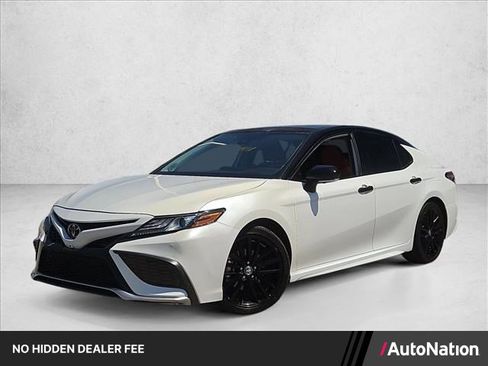 Used 2021 Toyota Camry XSE w/ Navigation Package FWD image 1