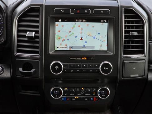 Used 2018 Ford Expedition Limited w/ Equipment Group 301A image 15