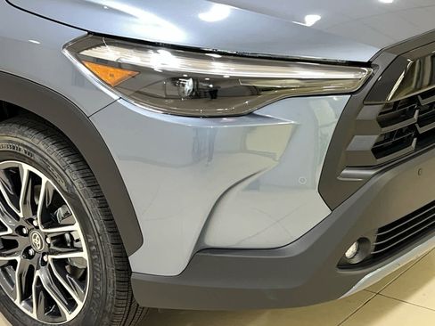 New 2026 Toyota Corolla Cross XLE w/ Convenience Package image 2