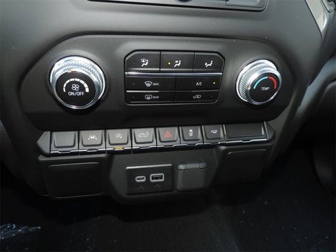 New 2026 GMC Sierra 1500 Pro w/ Graphite Edition image 18