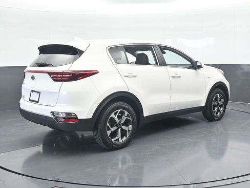 Used 2020 Kia Sportage LX image 6