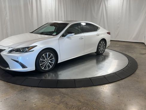 Used 2019 Lexus ES 350 F Sport image 6