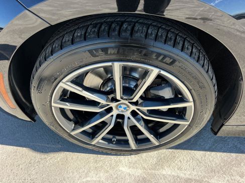 Used 2020 BMW 330i Sedan w/ Convenience Package image 11