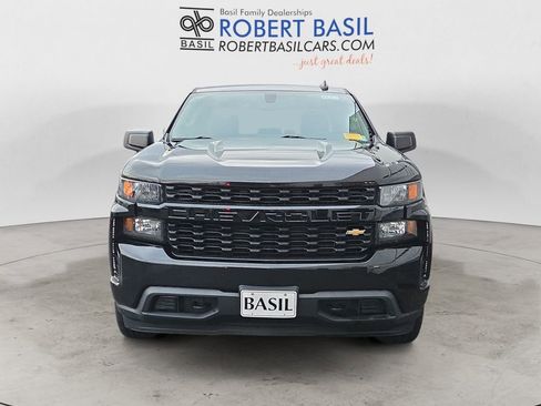 Used 2019 Chevrolet Silverado 1500 Custom w/ Custom Value Package image 1