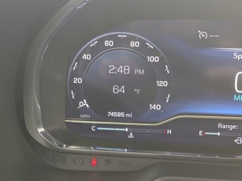 Used 2022 Chevrolet Tahoe Z71 w/ Luxury Package image 17