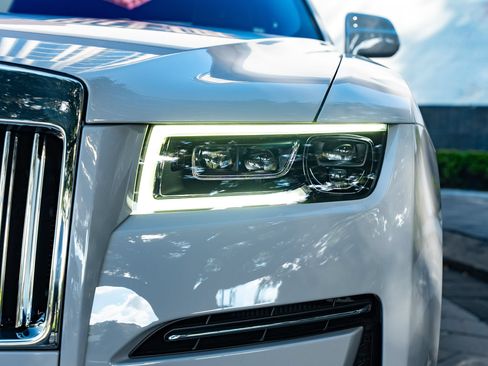 Certified 2021 Rolls-Royce Ghost AWD/4WD image 7