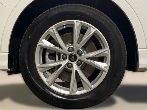 Used 2023 Audi Q3 2.0T Premium w/ Convenience Package AWD/4WD image 12