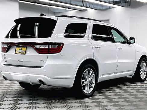 Used 2025 Dodge Durango R/T image 13