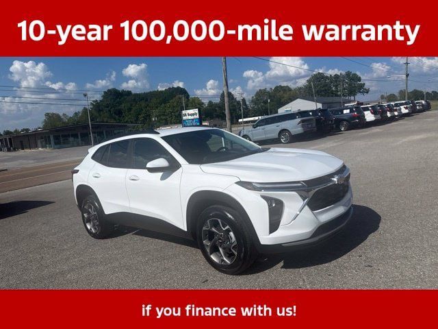 Used 2025 Chevrolet Trax LT w/ LT Convenience Package FWD image 12