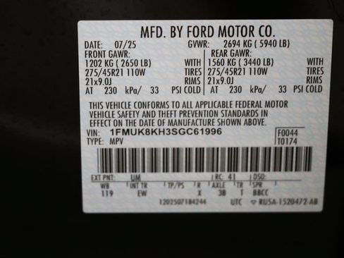 Used 2025 Ford Explorer ST-Line w/ Premium Package AWD/4WD image 32