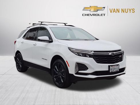 Used 2023 Chevrolet Equinox RS AWD/4WD image 3