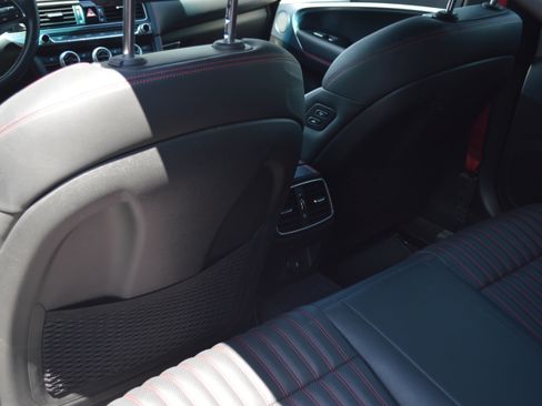 Used 2023 Genesis G70 2.0T w/ Sport Prestige Package RWD image 31