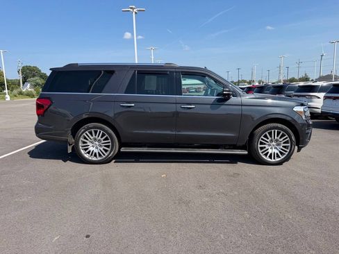 Used 2022 Ford Expedition Max Limited AWD/4WD image 4